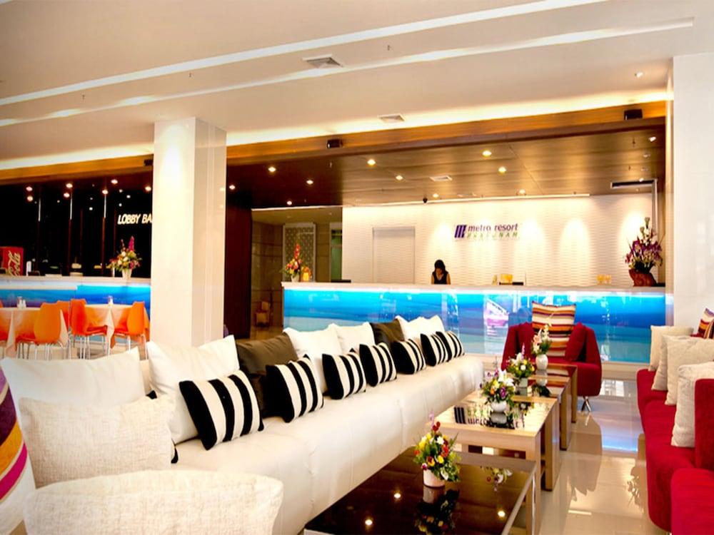 lobby