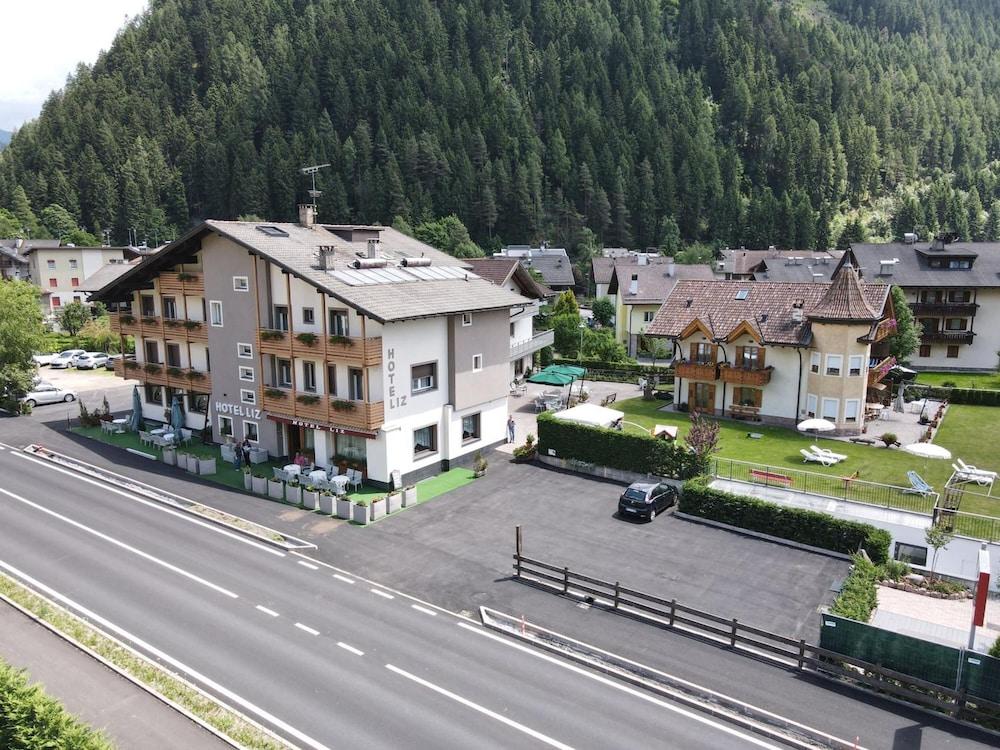 surroundings