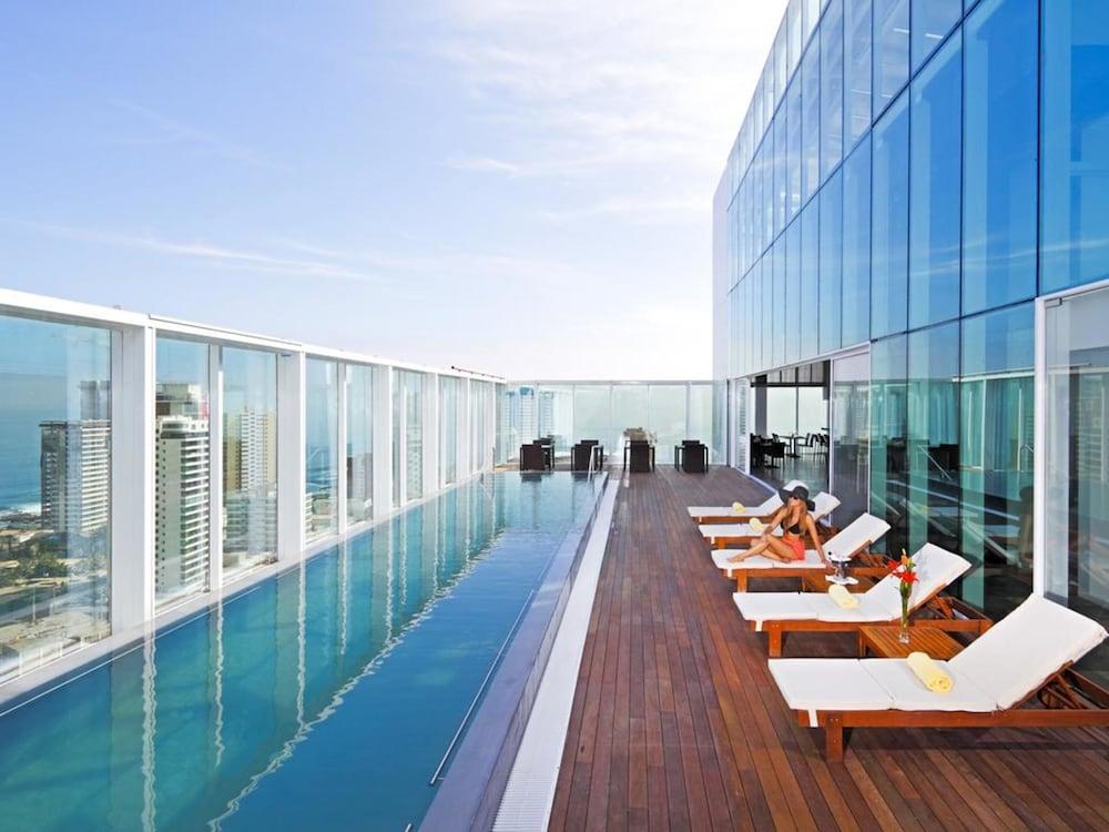 swimming pool spa