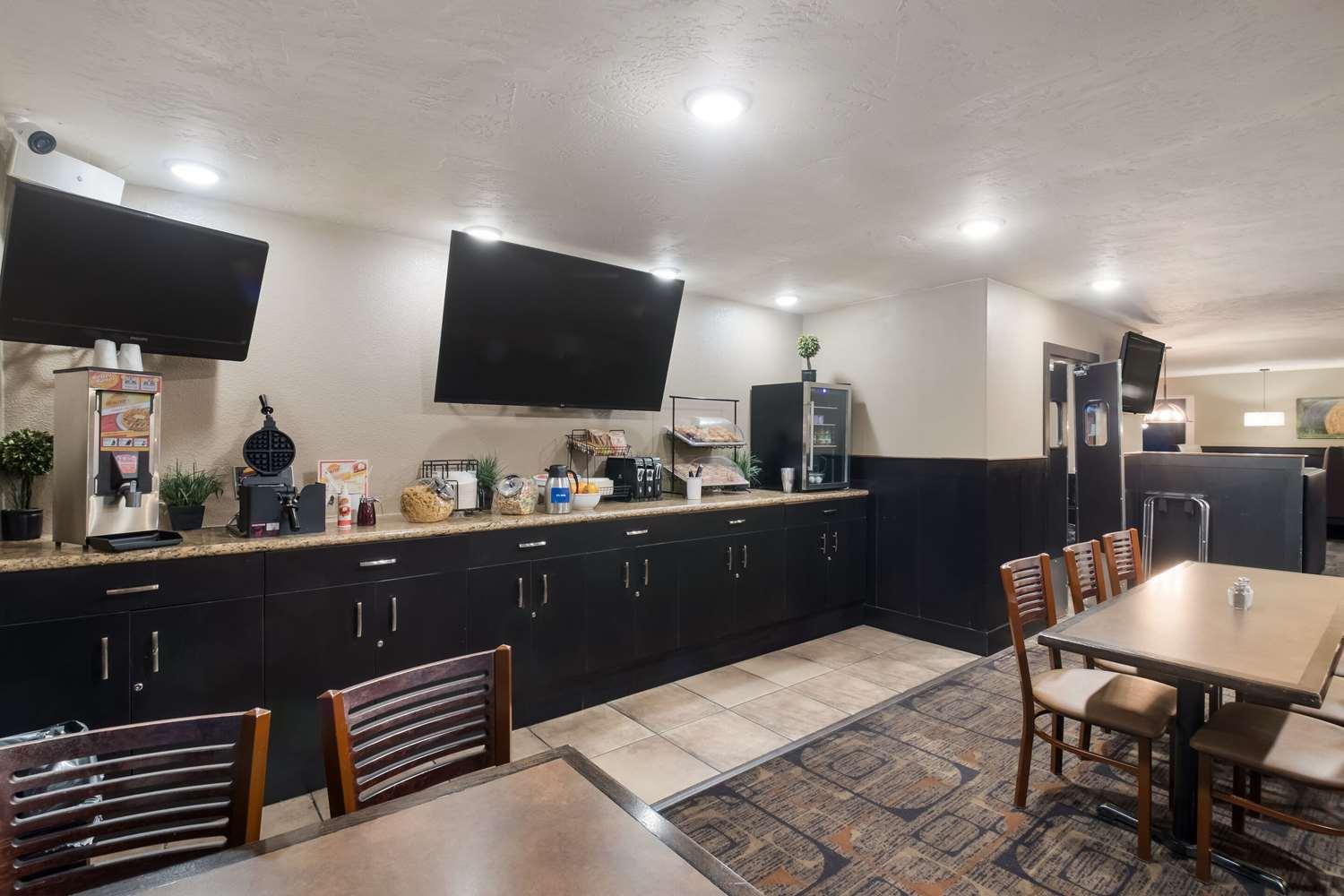 restaurant cafeteria
