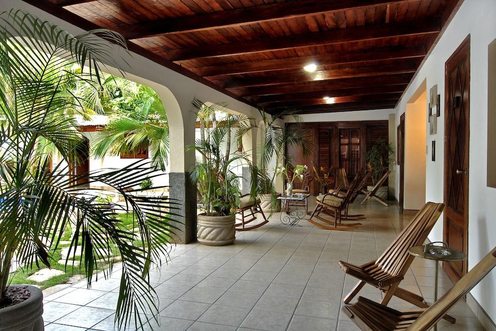 swimming pool spa