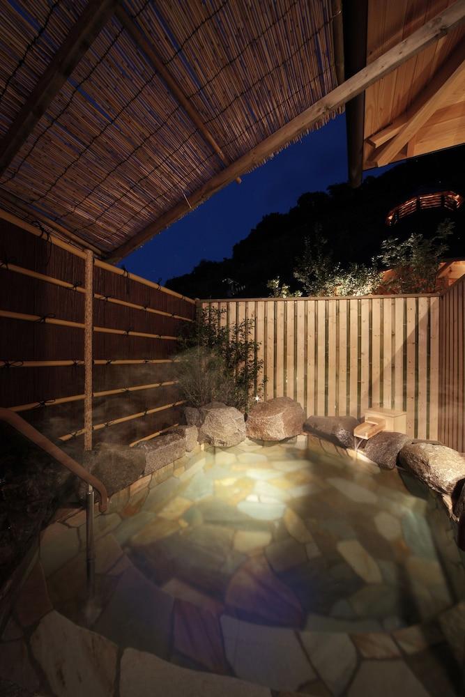 swimming pool spa