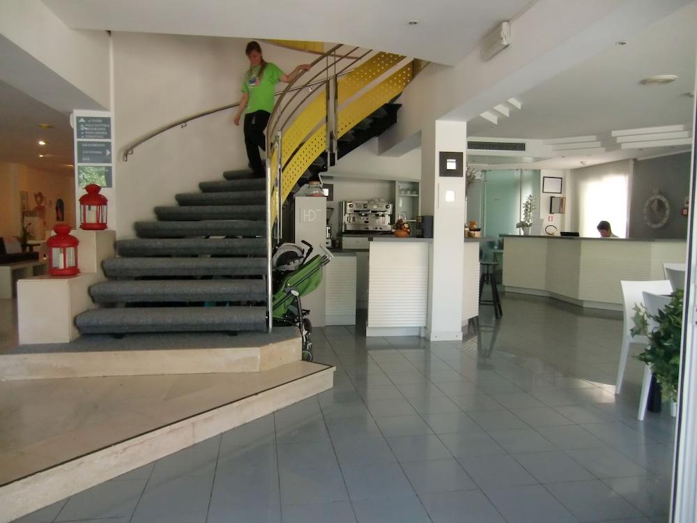 lobby