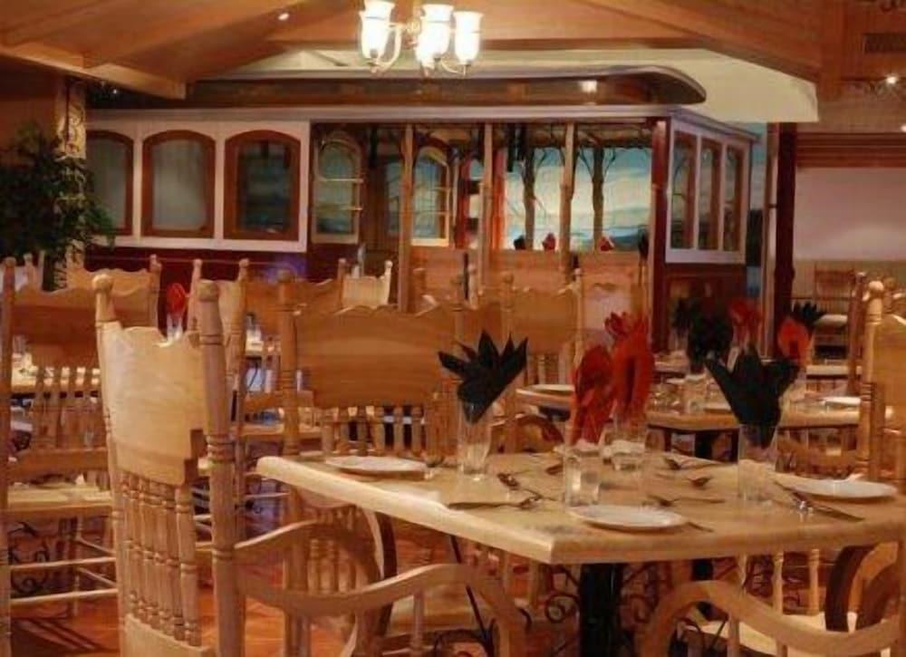 restaurant cafeteria