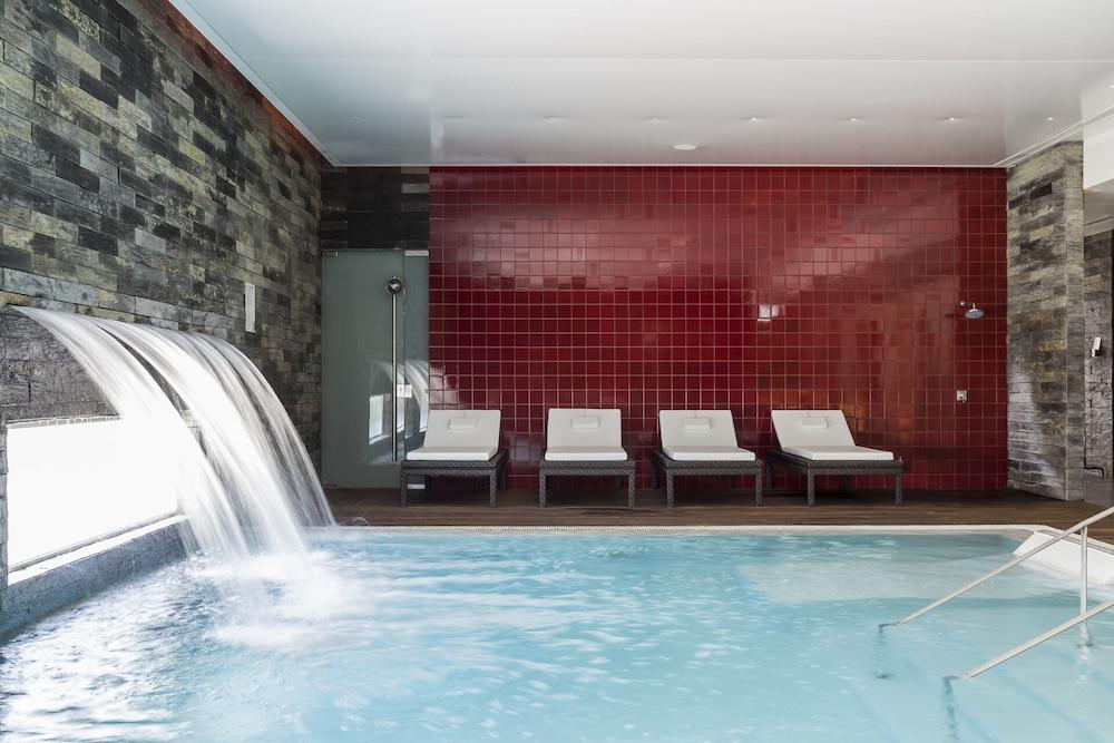 swimming pool spa