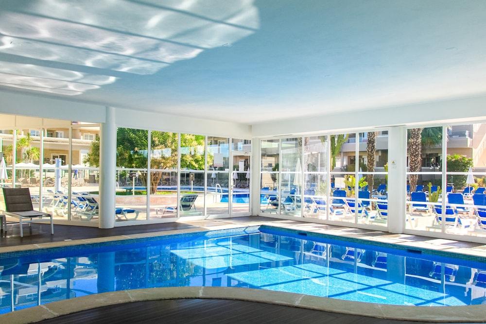 swimming pool spa