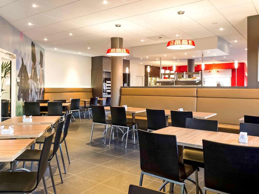 restaurant-cafeteria