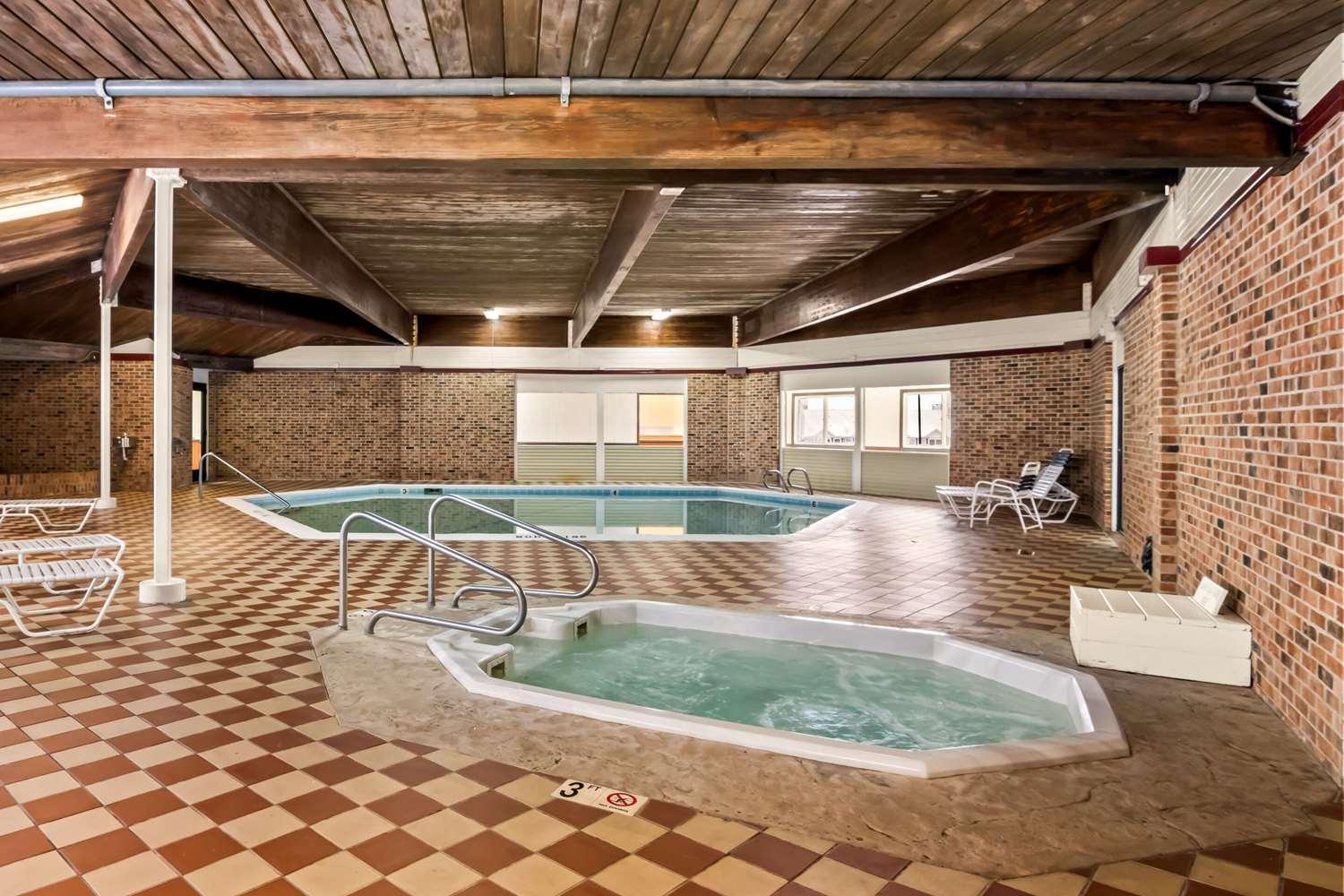 swimming pool spa