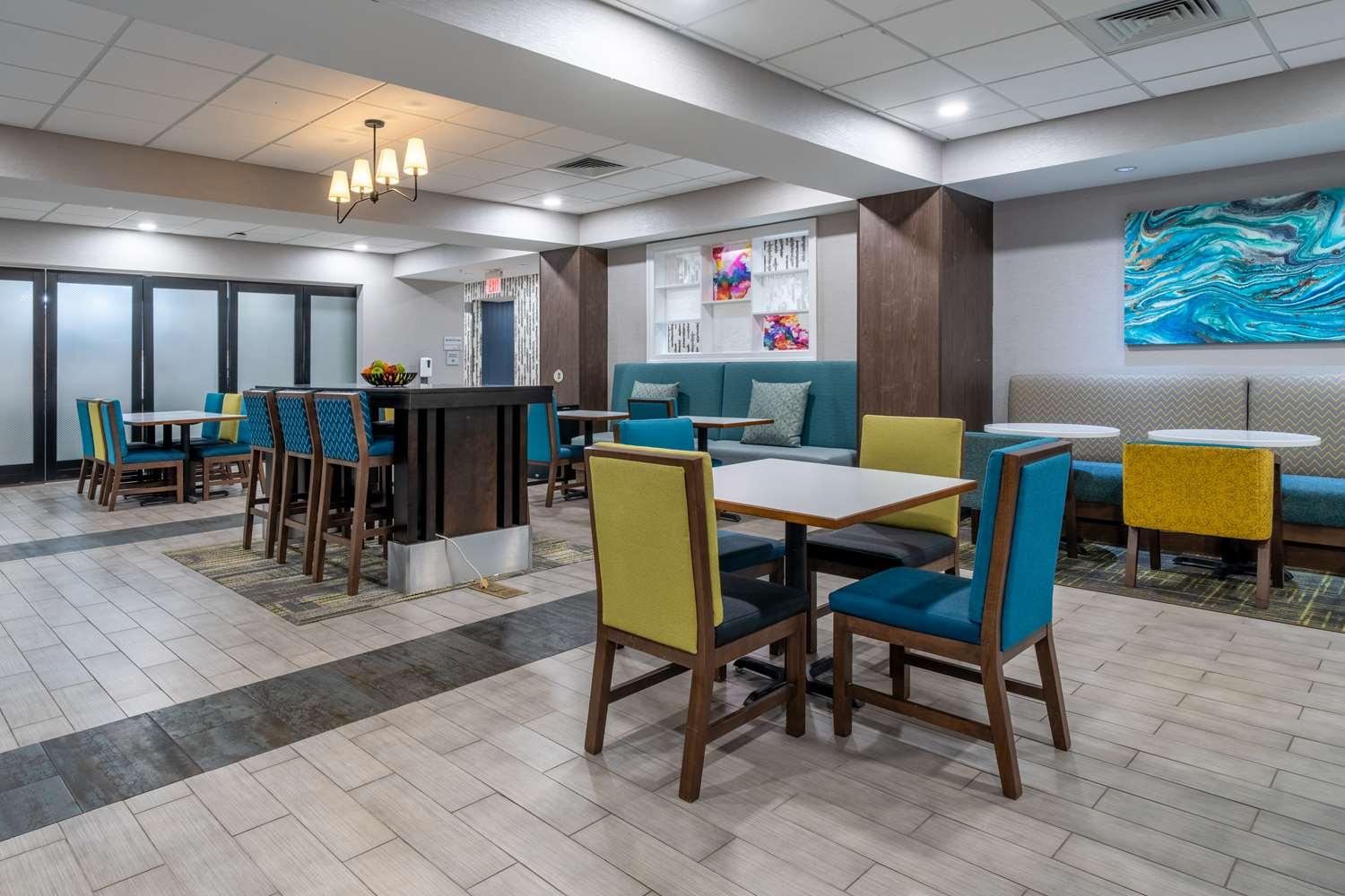 restaurant cafeteria