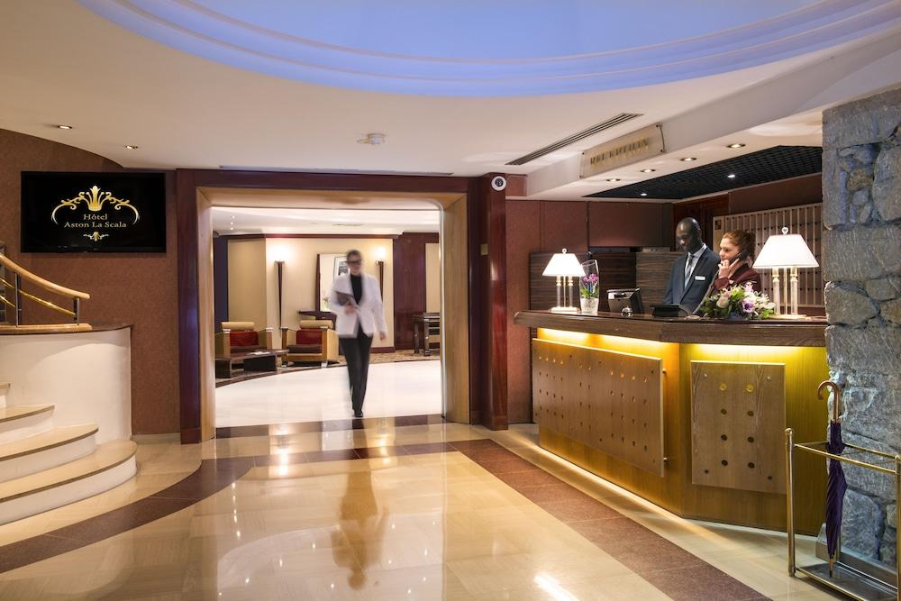 lobby