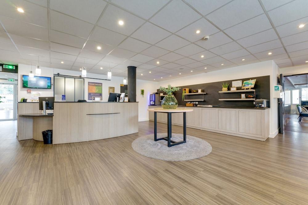 lobby
