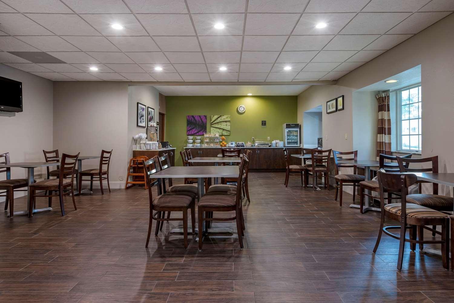 restaurant cafeteria