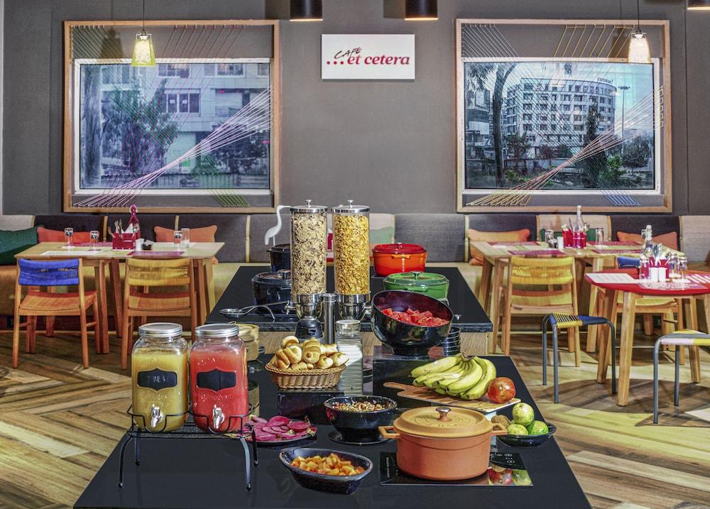 restaurant cafeteria