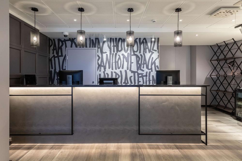 lobby