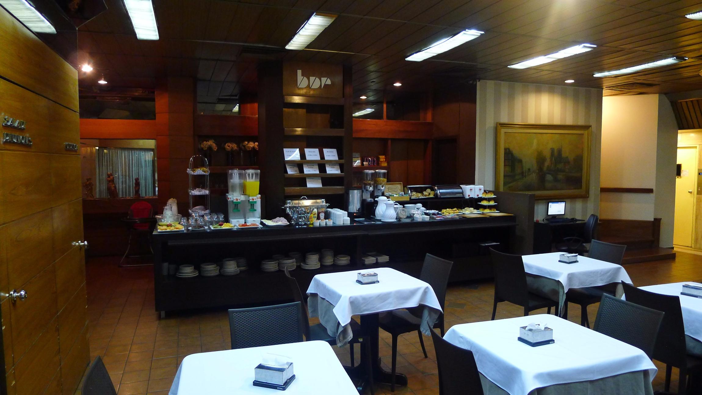 restaurant cafeteria