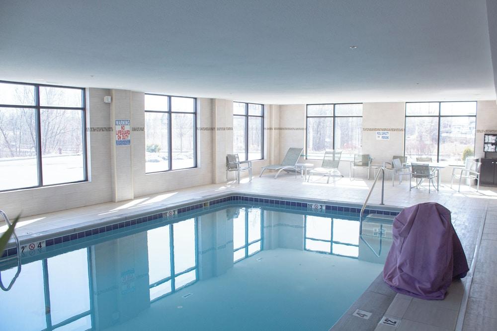 swimming pool spa