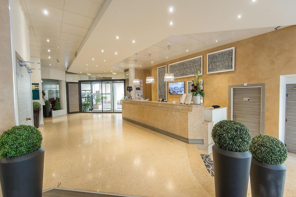 lobby