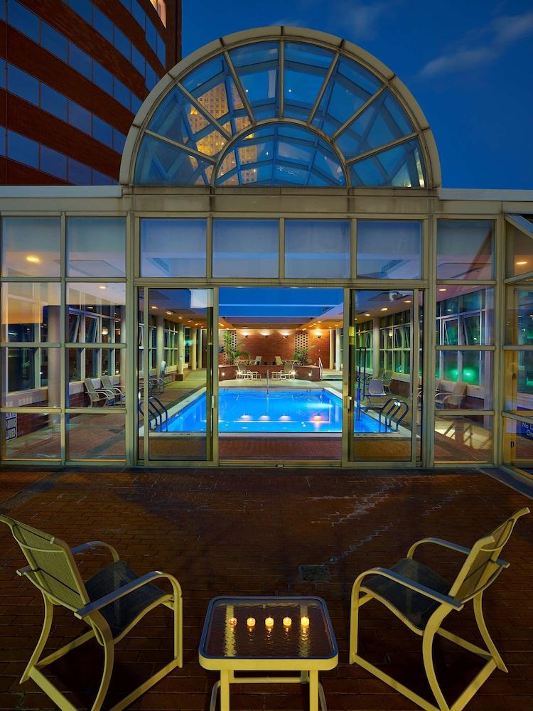 swimming pool spa