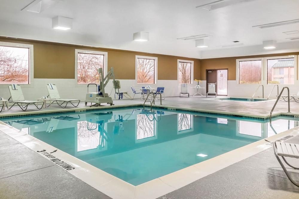 swimming pool spa
