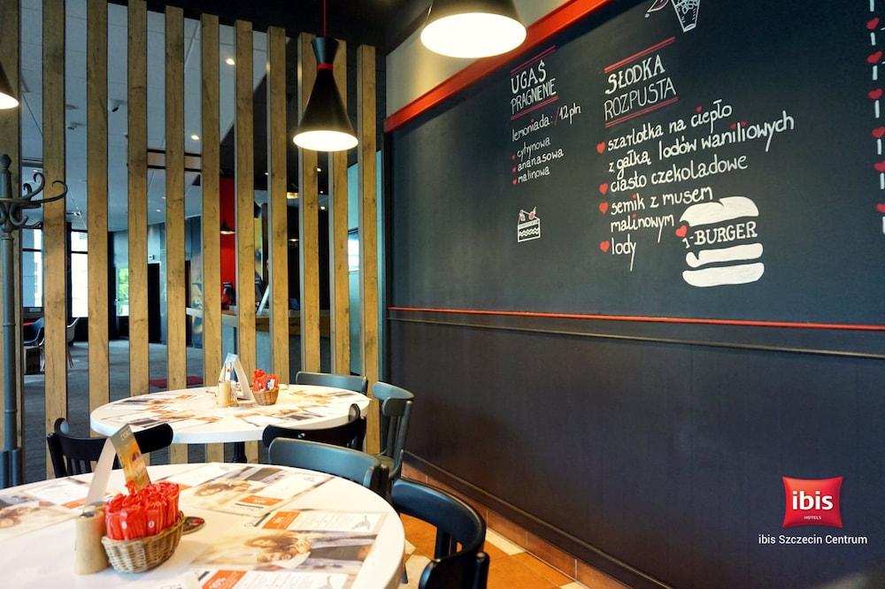 restaurant cafeteria