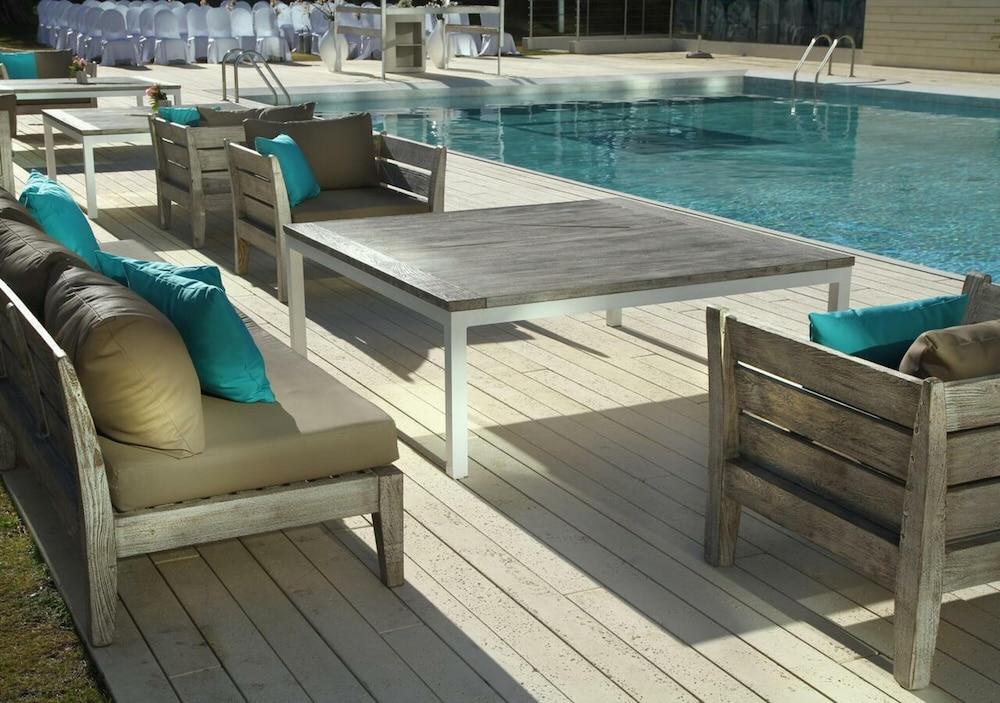 swimming pool spa