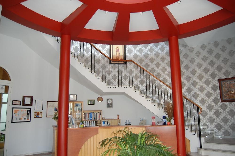 lobby