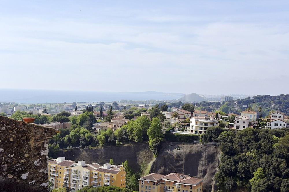surroundings