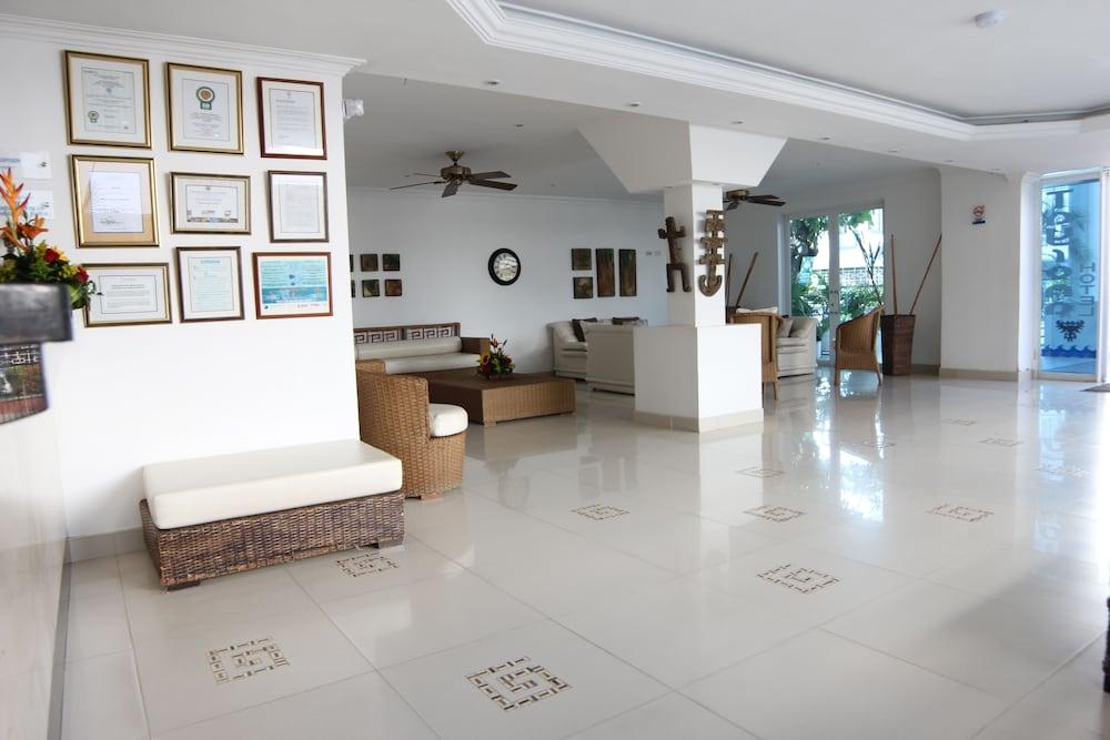 lobby