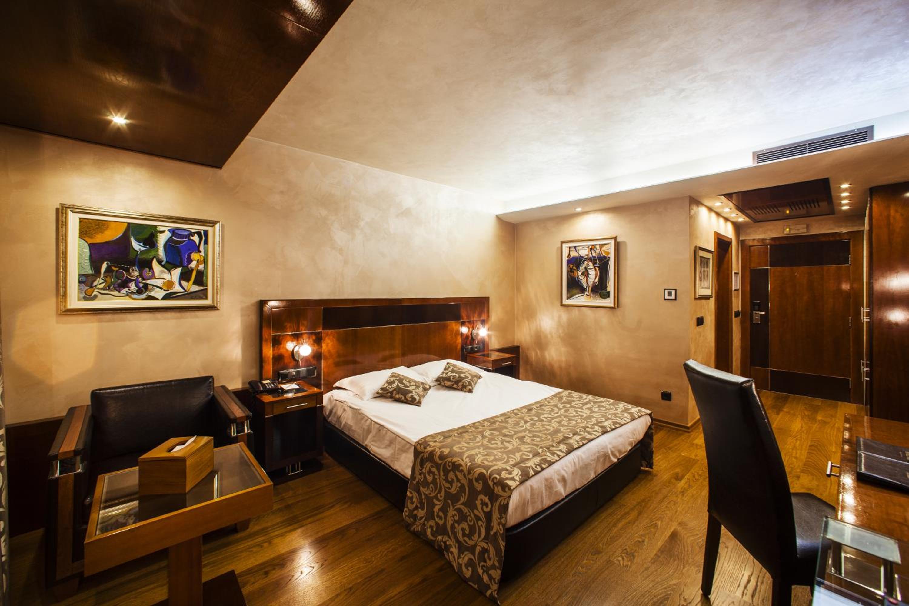 rooms