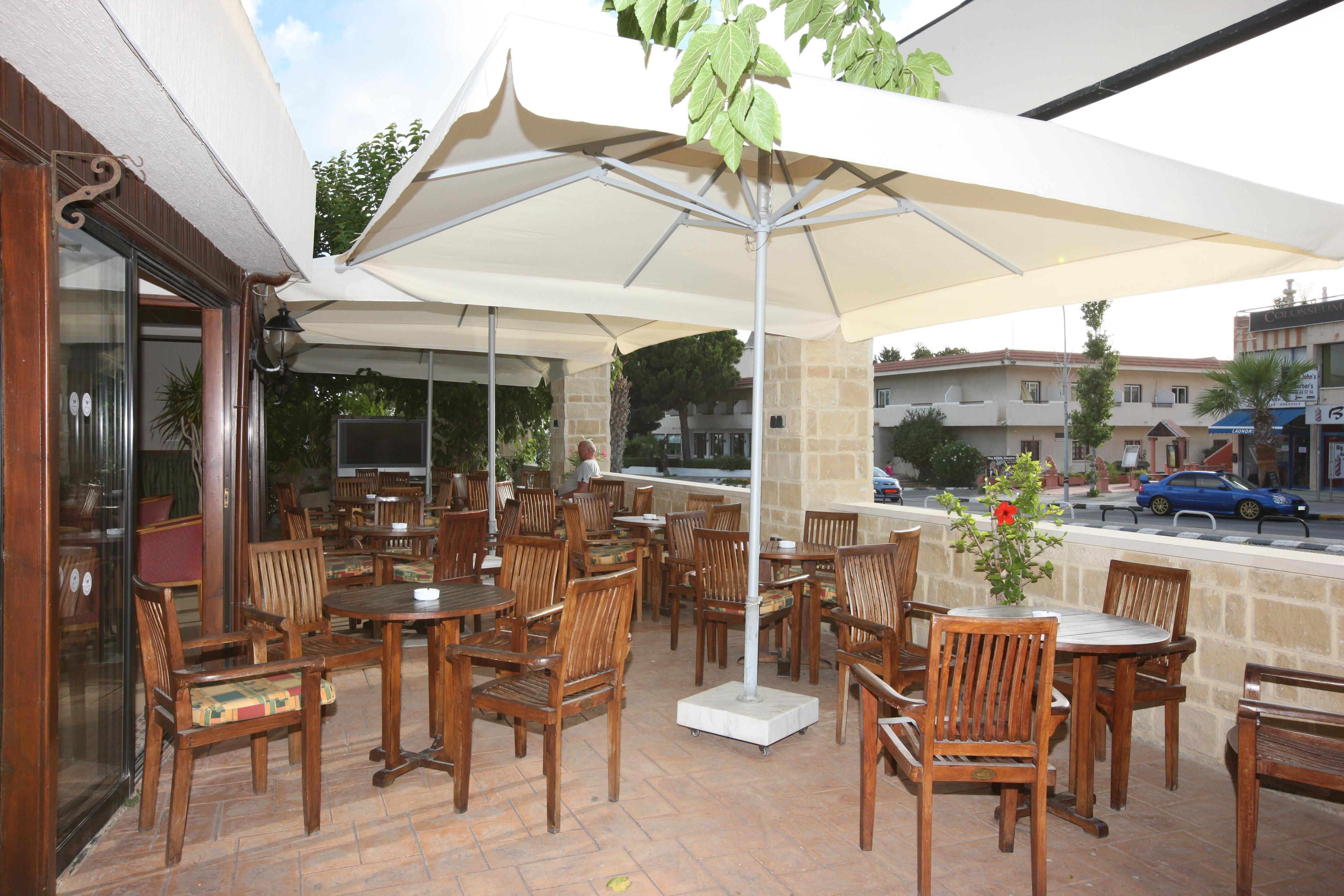 restaurant cafeteria