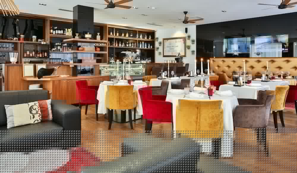 restaurant cafeteria
