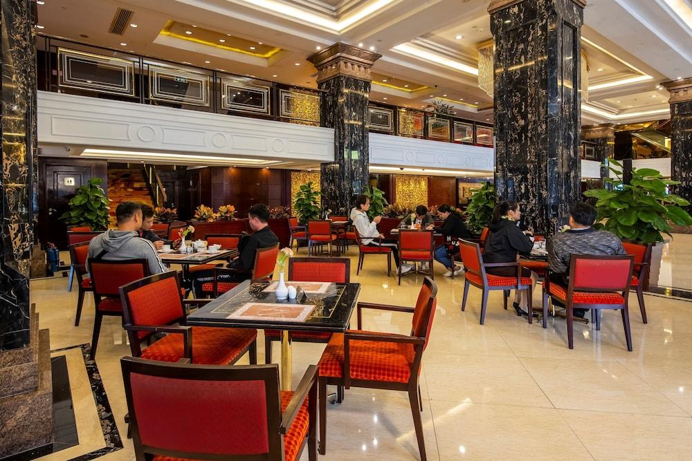 restaurant cafeteria