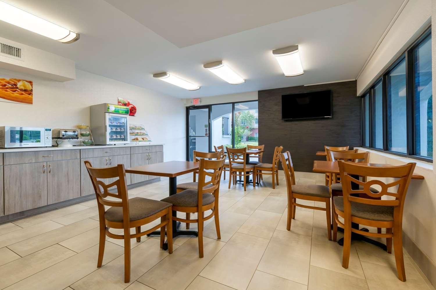 restaurant cafeteria