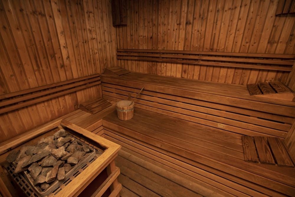 swimming pool spa