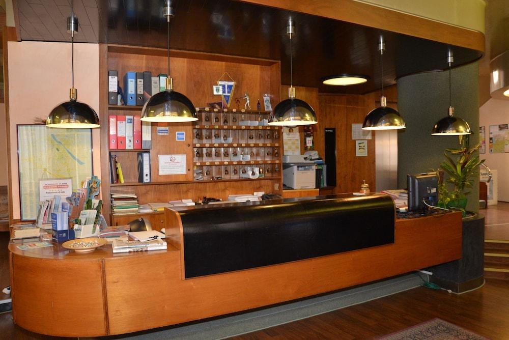 lobby