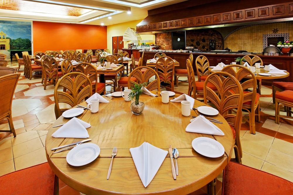 restaurant-cafeteria