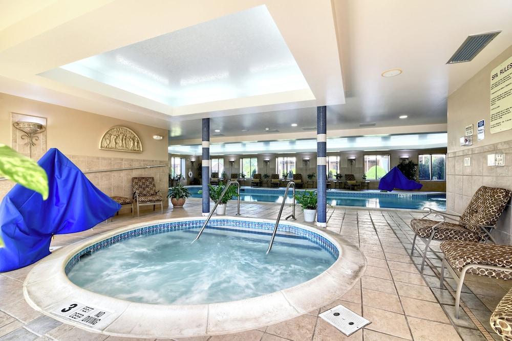 swimming pool spa