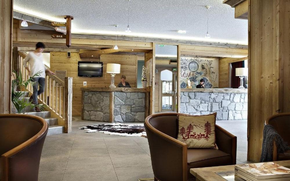lobby