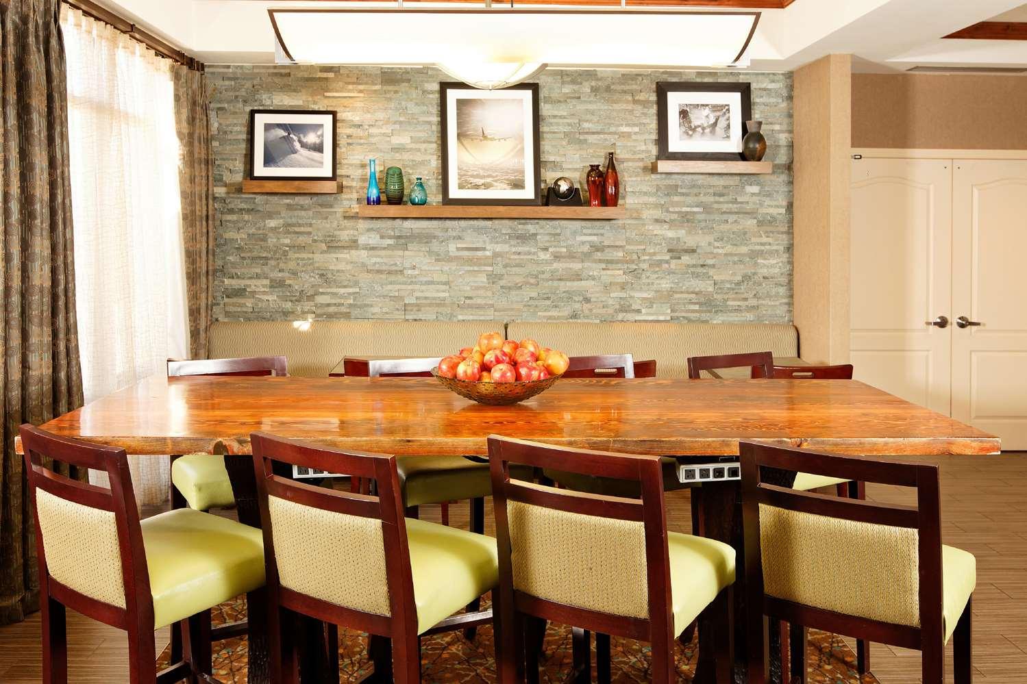 restaurant cafeteria
