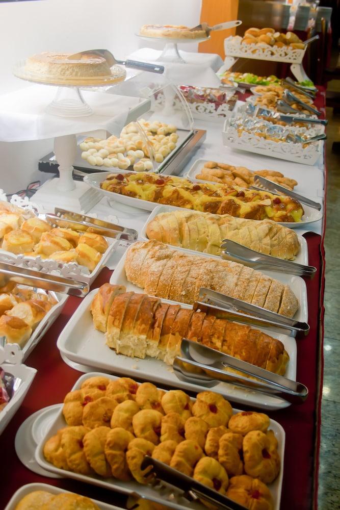 restaurant-cafeteria