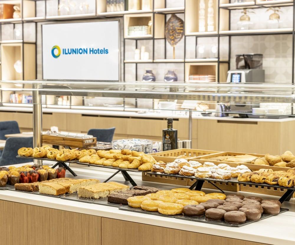 restaurant cafeteria