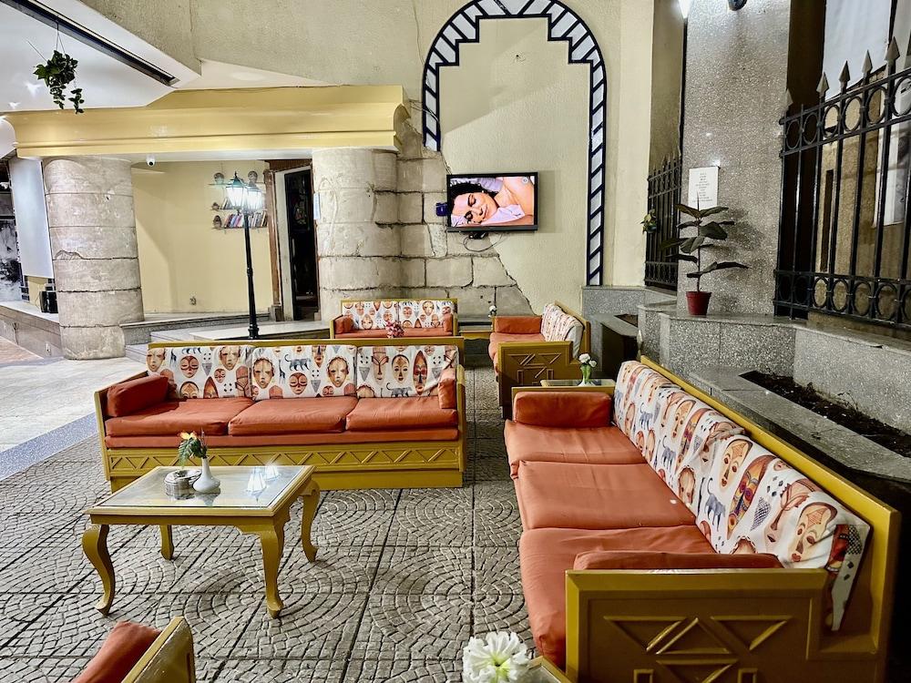 lounge