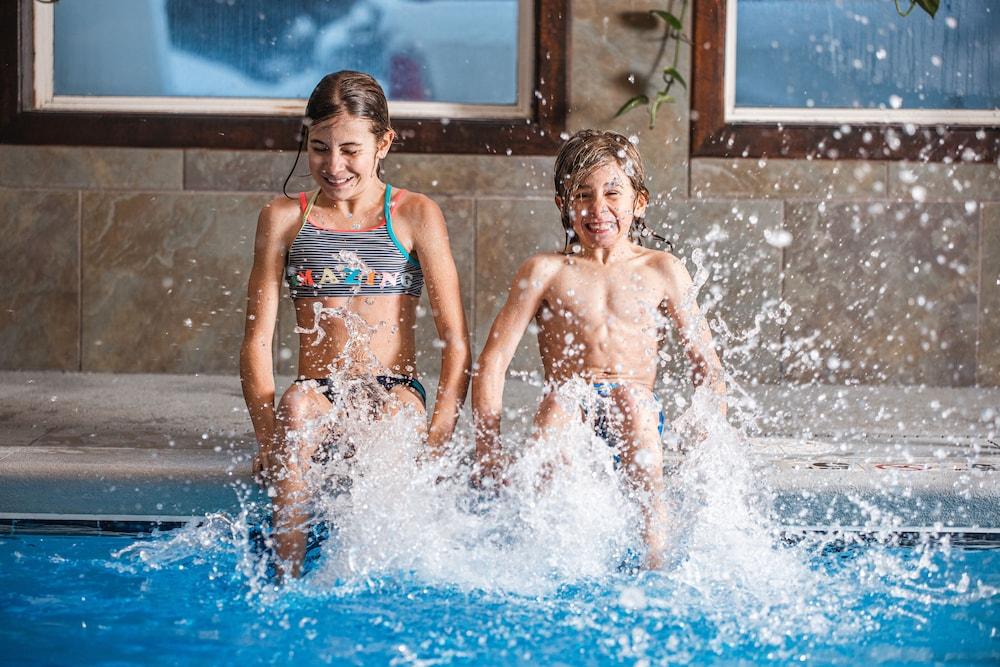swimming pool spa