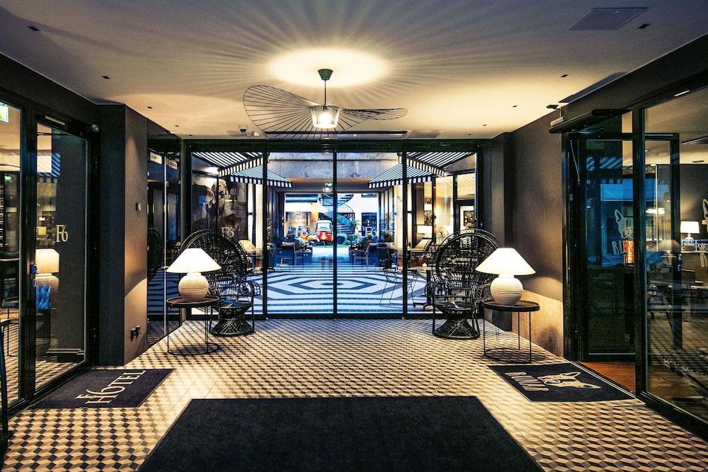 lobby