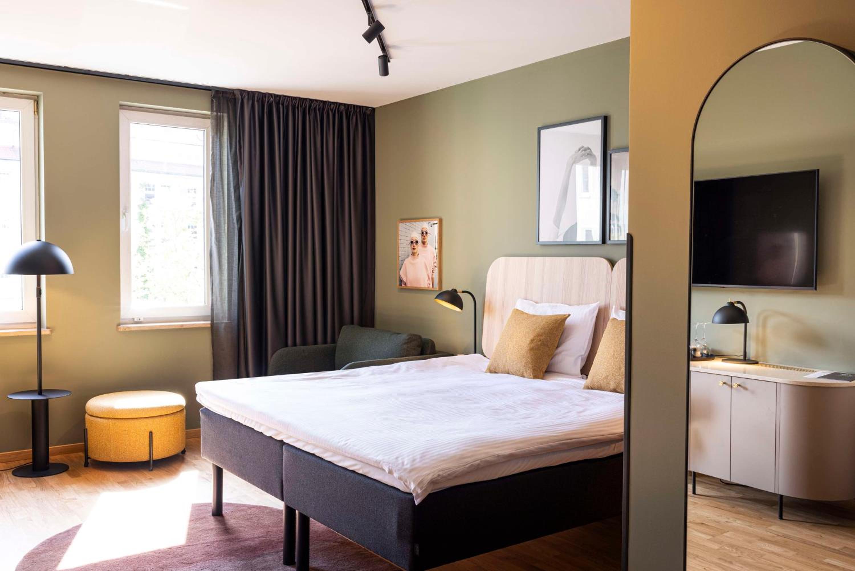 rooms