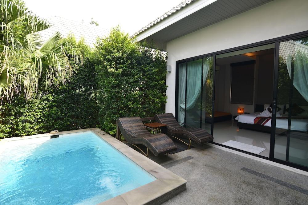 swimming pool spa