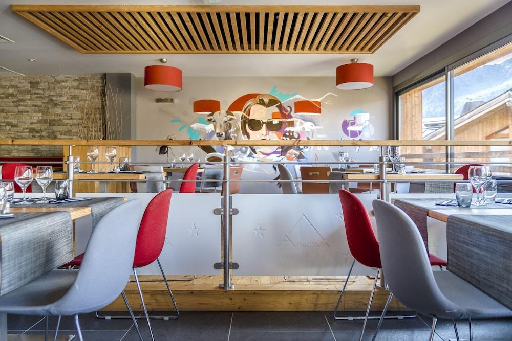 restaurant cafeteria