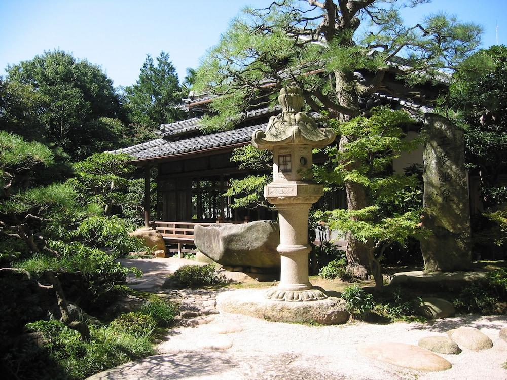 surroundings