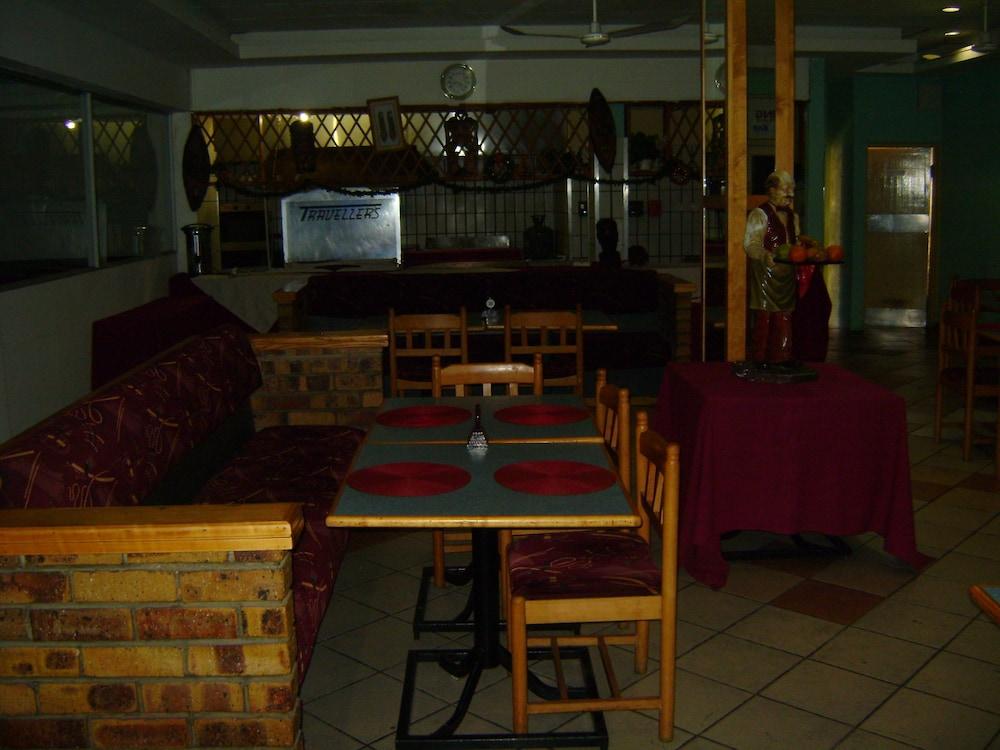 restaurant-cafeteria