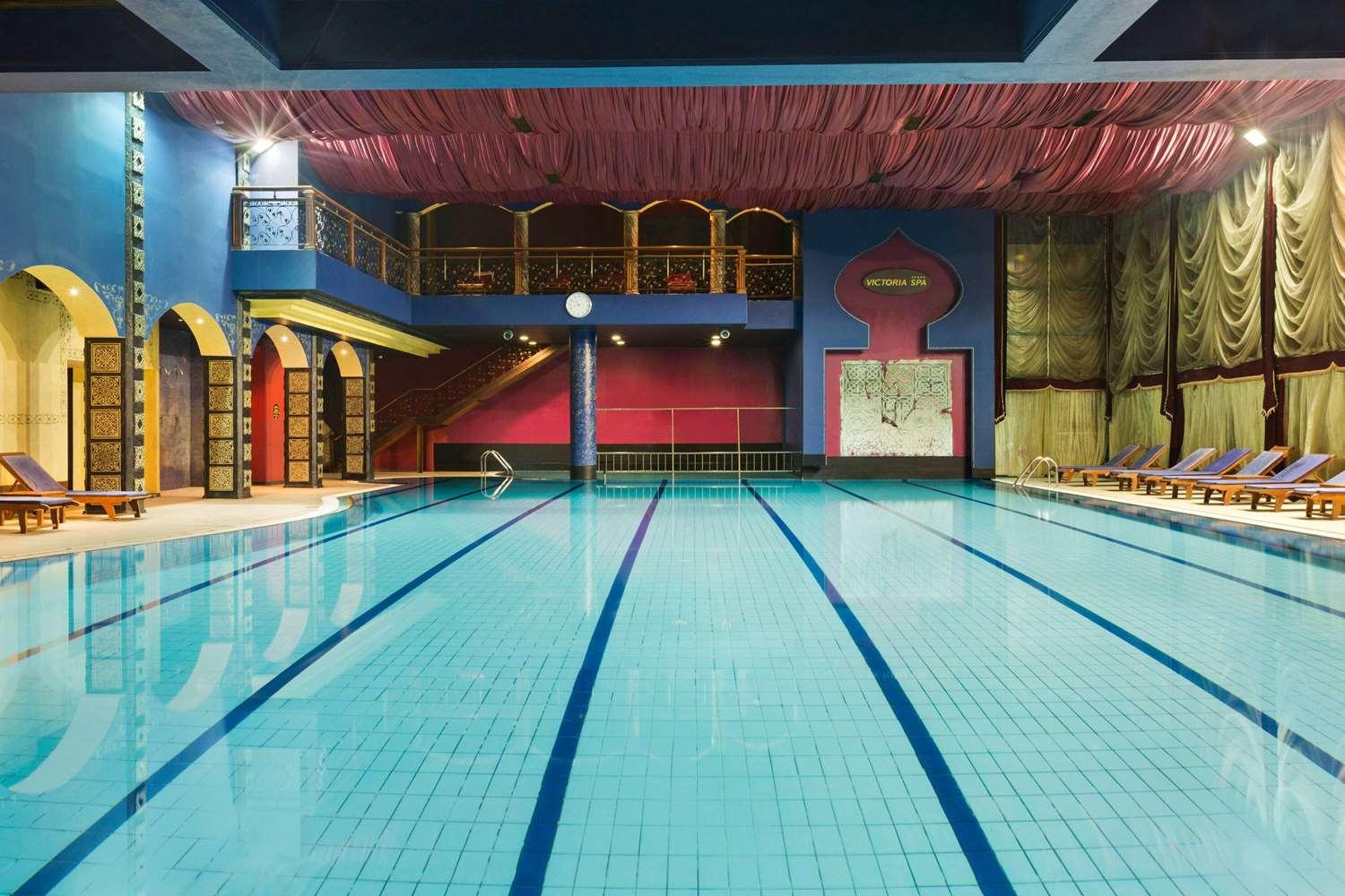 swimming pool spa